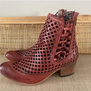 Free bird lazor bootie